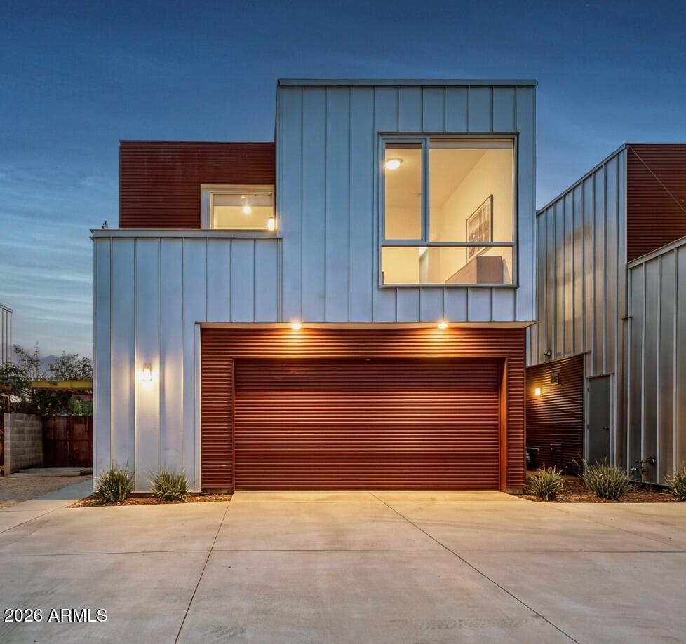 5568 N 12th St., Phoenix, AZ 85014