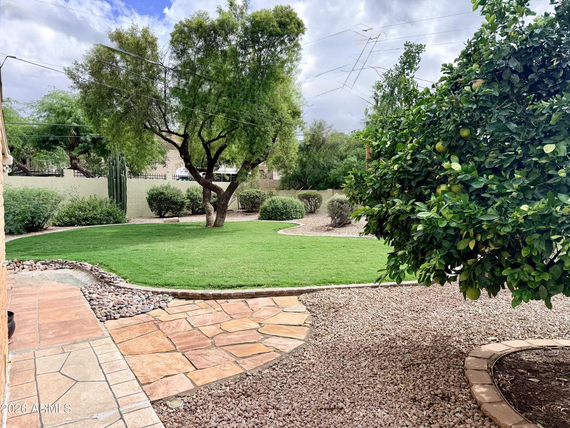 445 W Fairway Cir., Mesa, AZ 85201