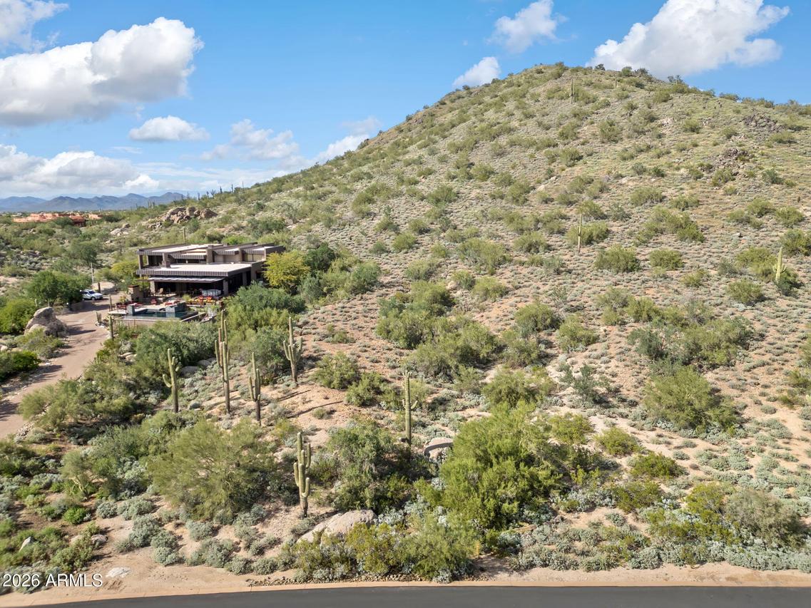8300 E Dixileta Dr. #266, Scottsdale, AZ 85266