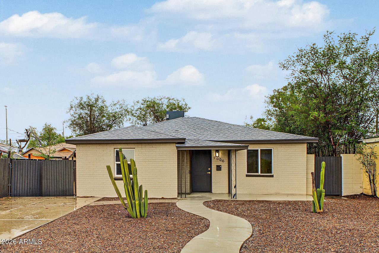 1006 E Weldon Ave., Phoenix, AZ 85014