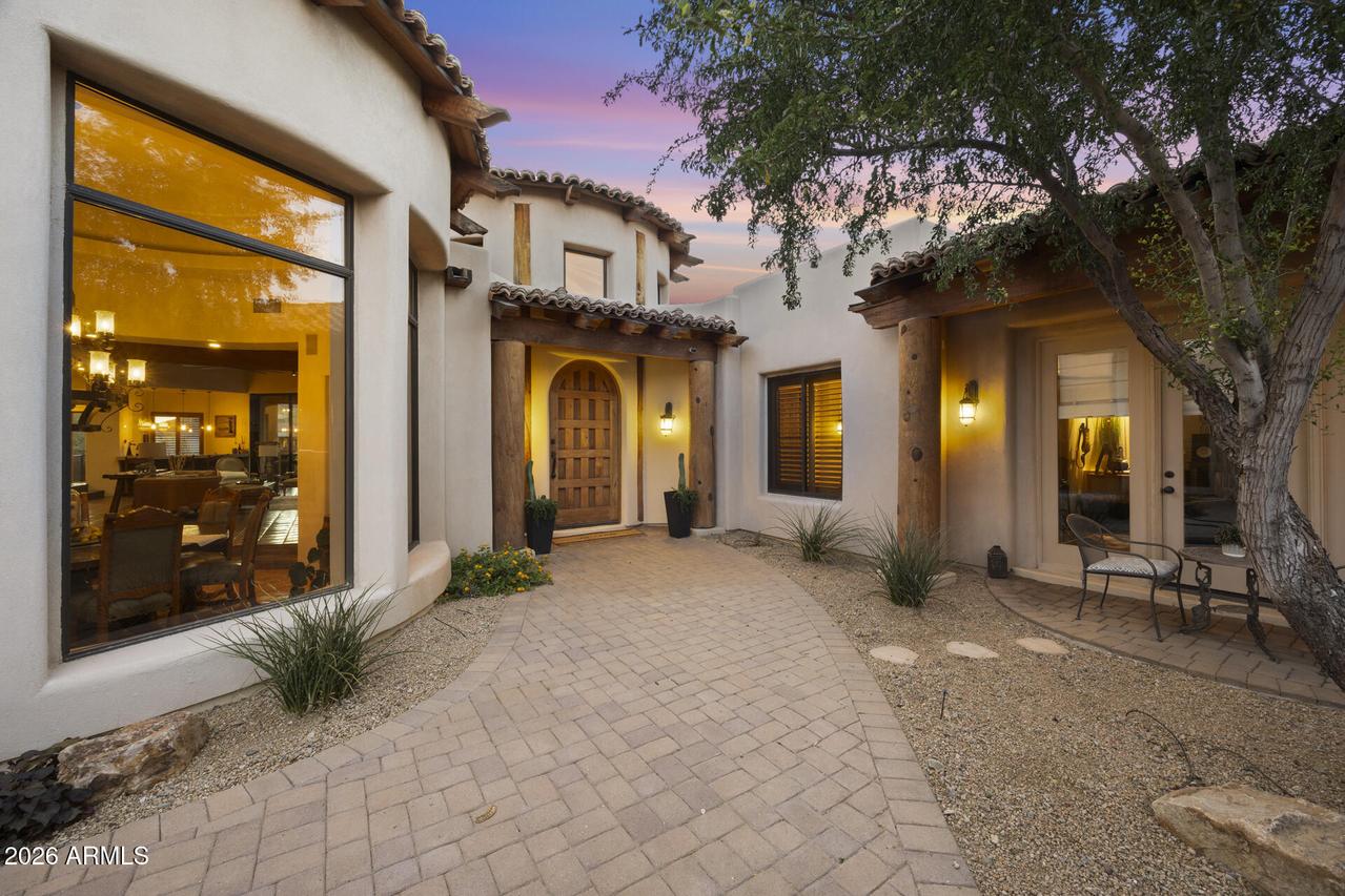 14616 S 1st St., Phoenix, AZ 85048