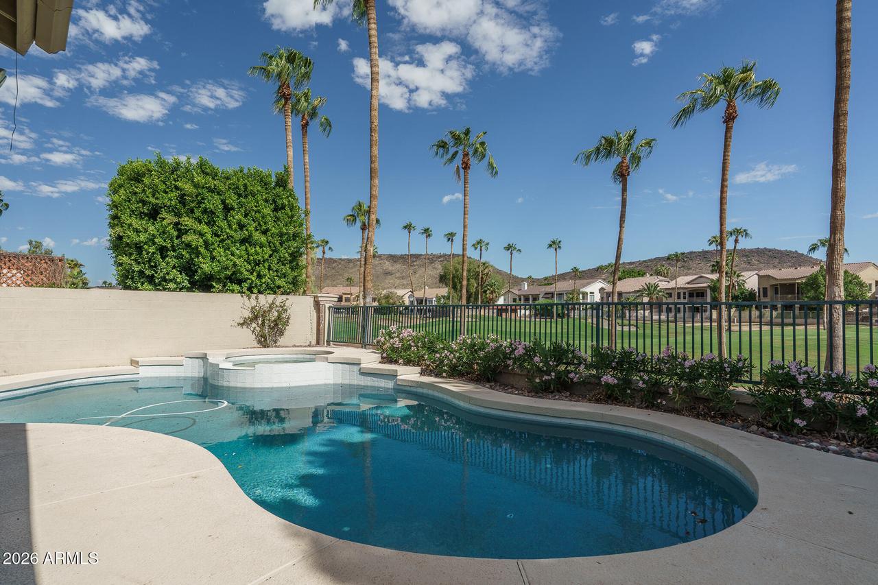 5859 W Del Lago Cir., Glendale, AZ 85308
