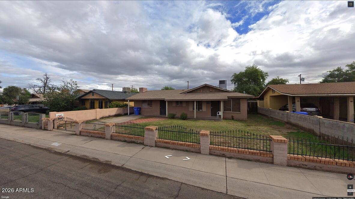 6815 S 7th Ave., Phoenix, AZ 85041