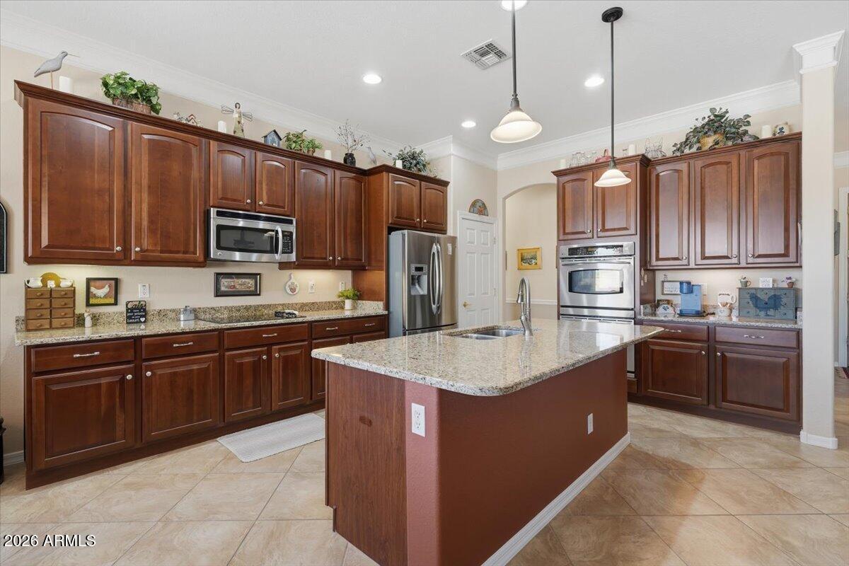 6861 S Granite Dr., Chandler, AZ 85249