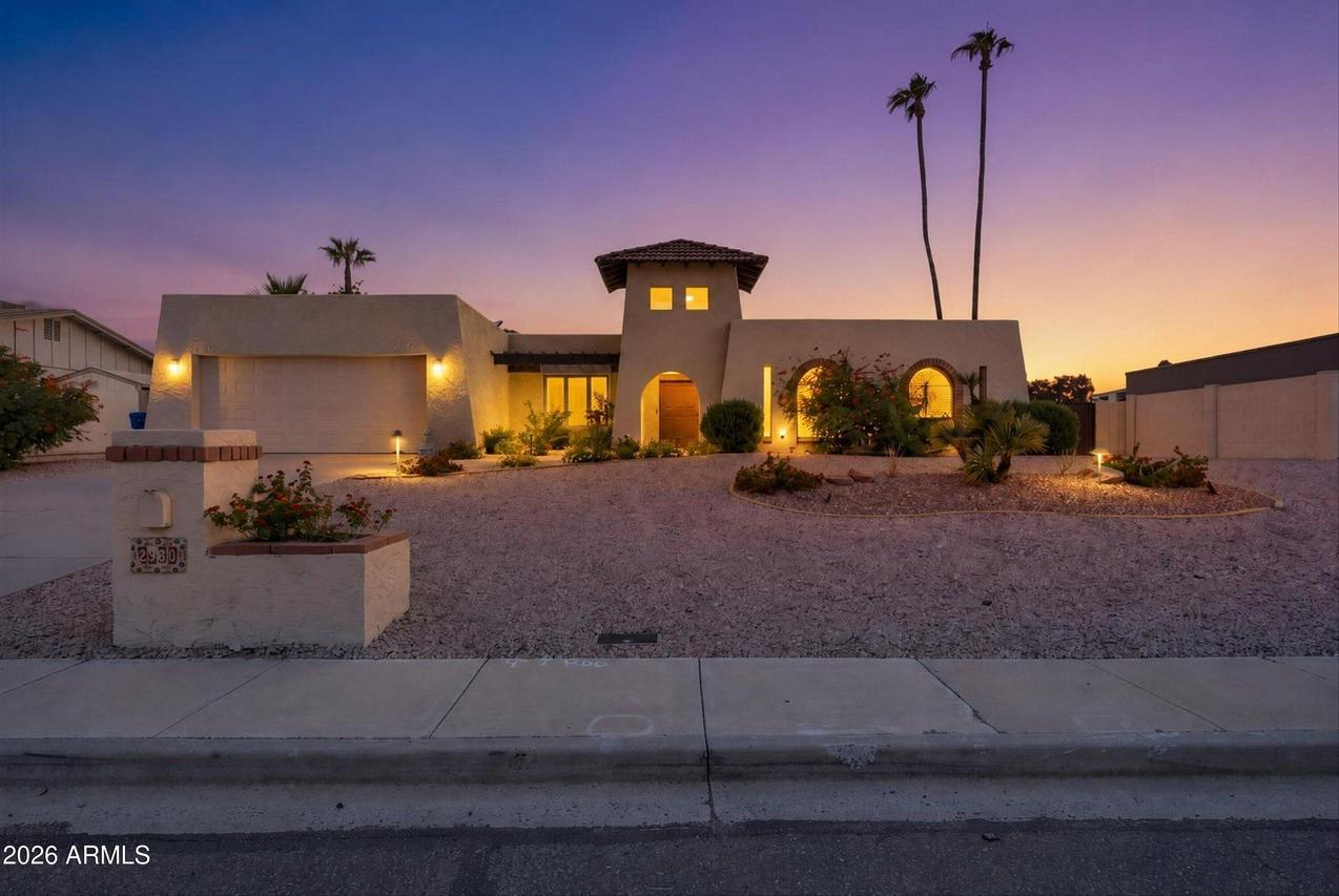 2930 E Acoma Dr., Phoenix, AZ 85032