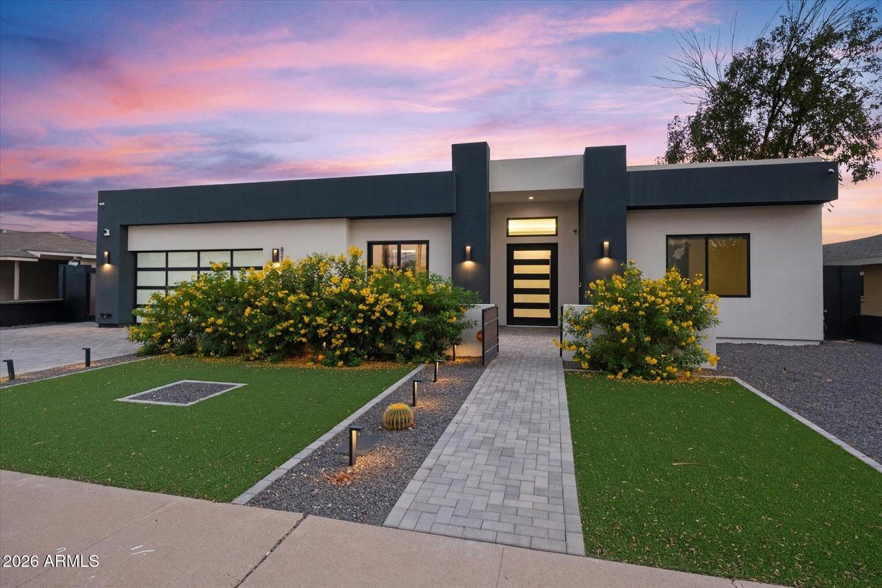 8219 E Rancho Vista Dr., Scottsdale, AZ 85251