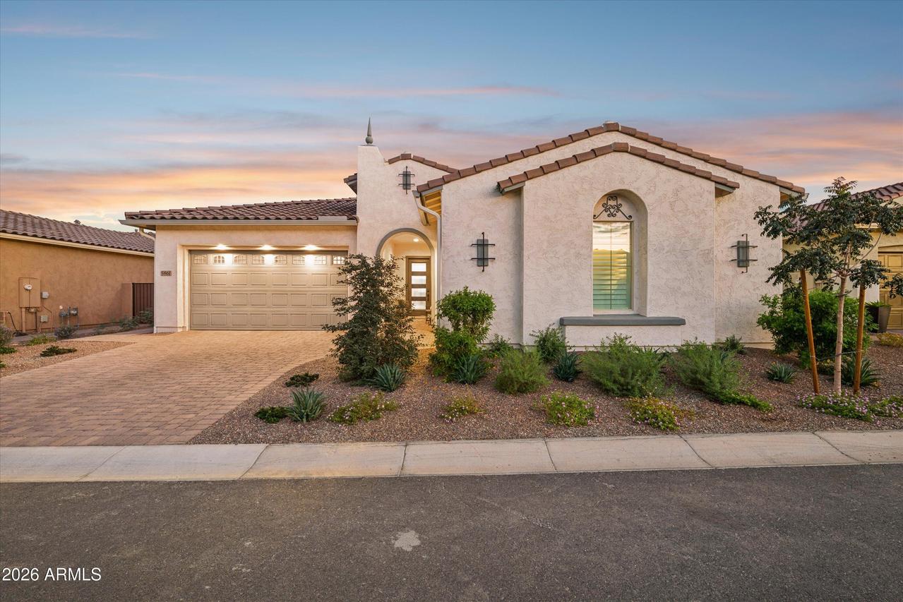 5861 N 207th Dr., Buckeye, AZ 85396