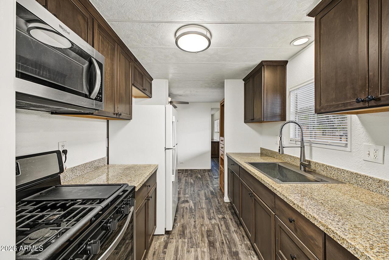 18018 N 2nd Pl., Phoenix, AZ 85022