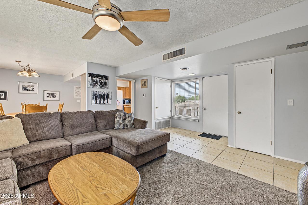 725 S Power Rd. #215, Mesa, AZ 85206