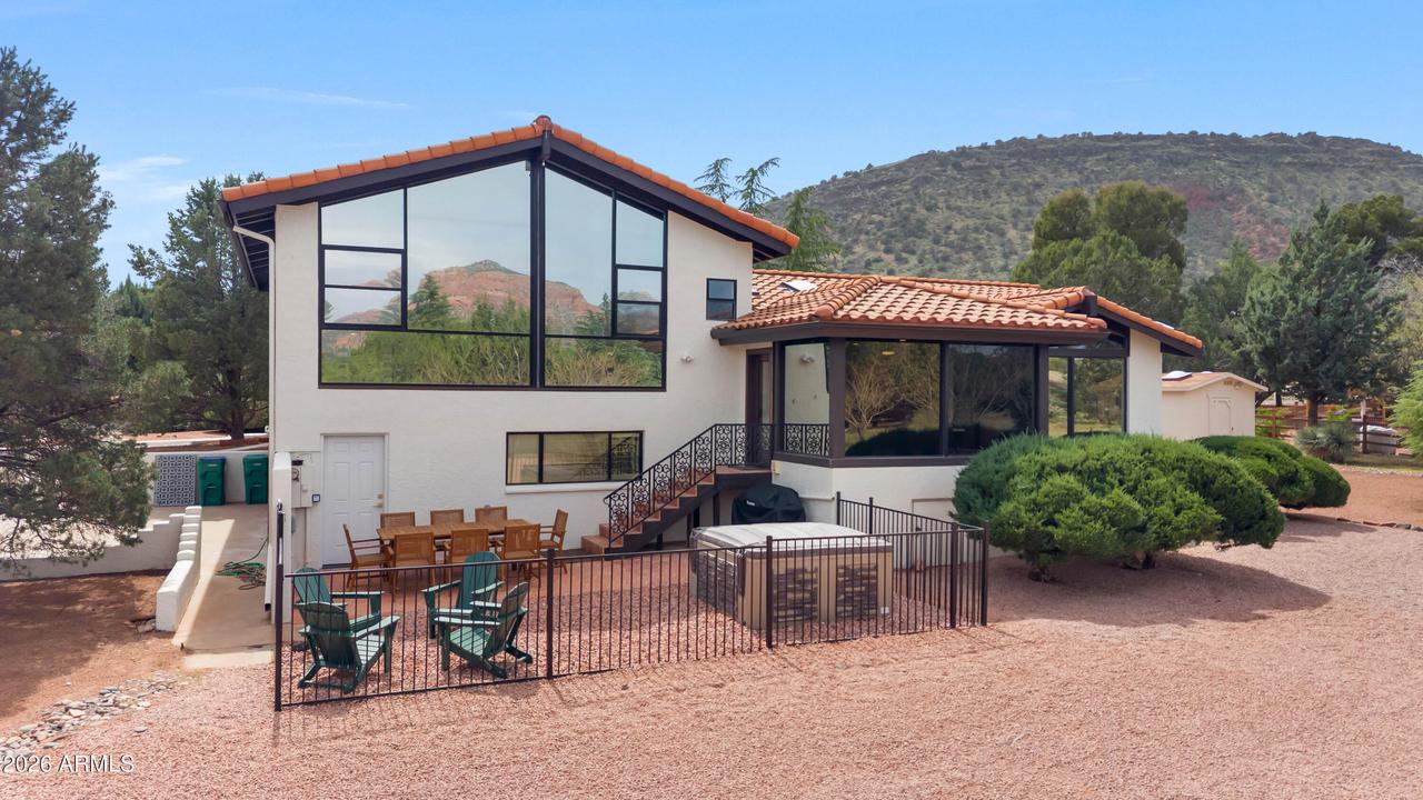 925 E Saddlehorn Rd., Sedona, AZ 86351
