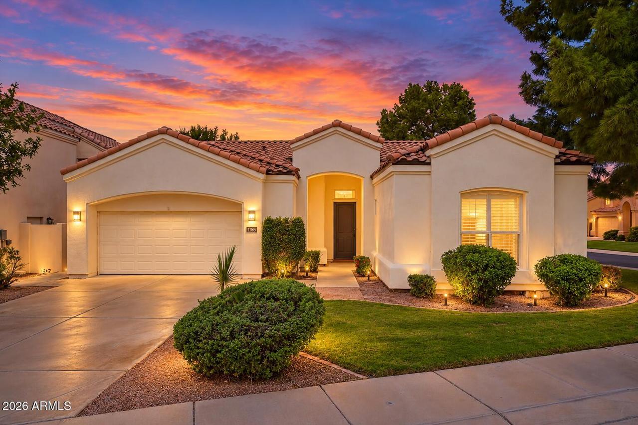 2166 W Peninsula Cir., Chandler, AZ 85248