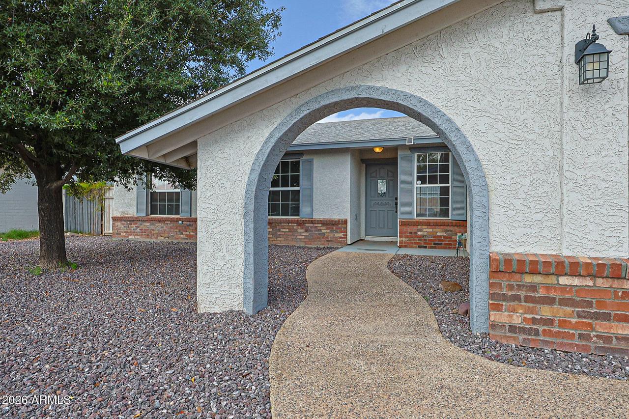 5622 W Ironwood Dr., Glendale, AZ 85302