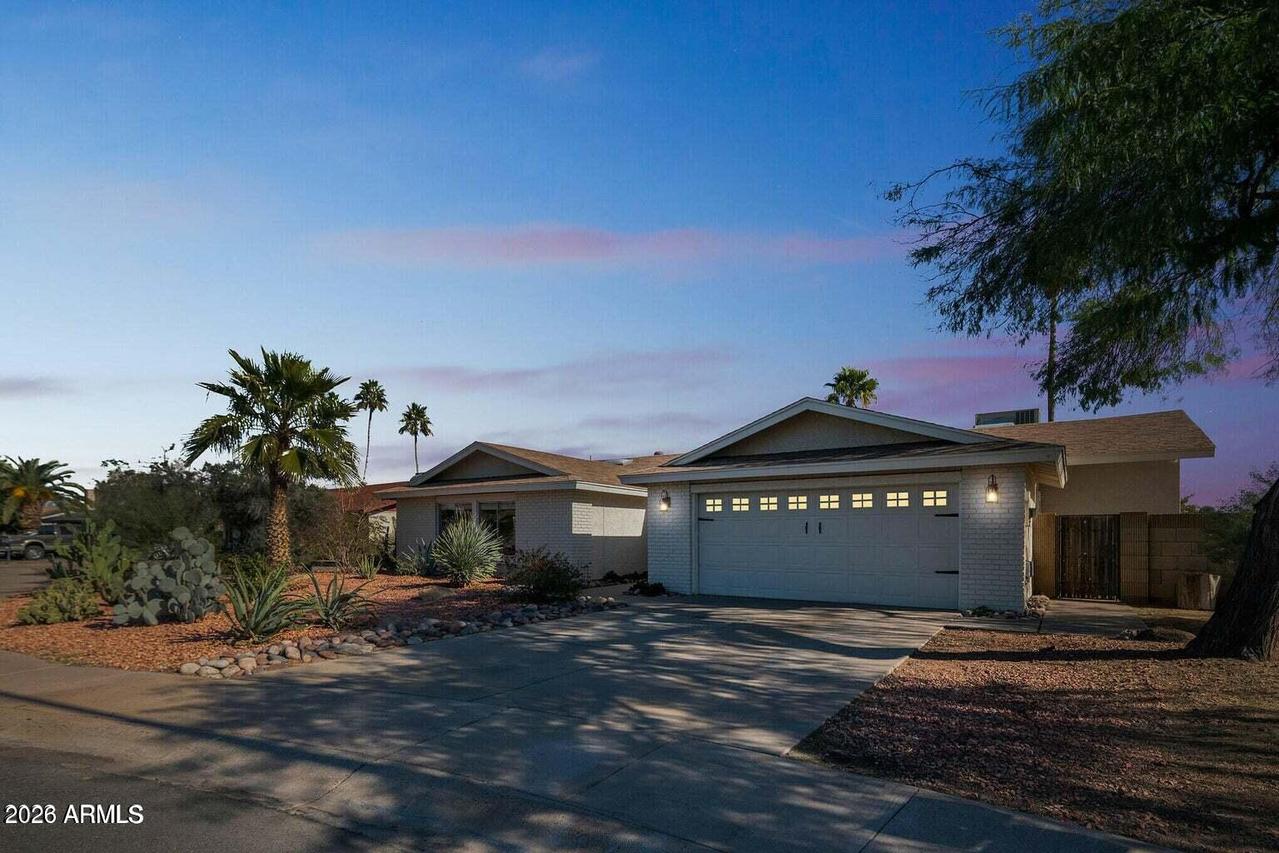 4352 E Cherokee St., Phoenix, AZ 85044