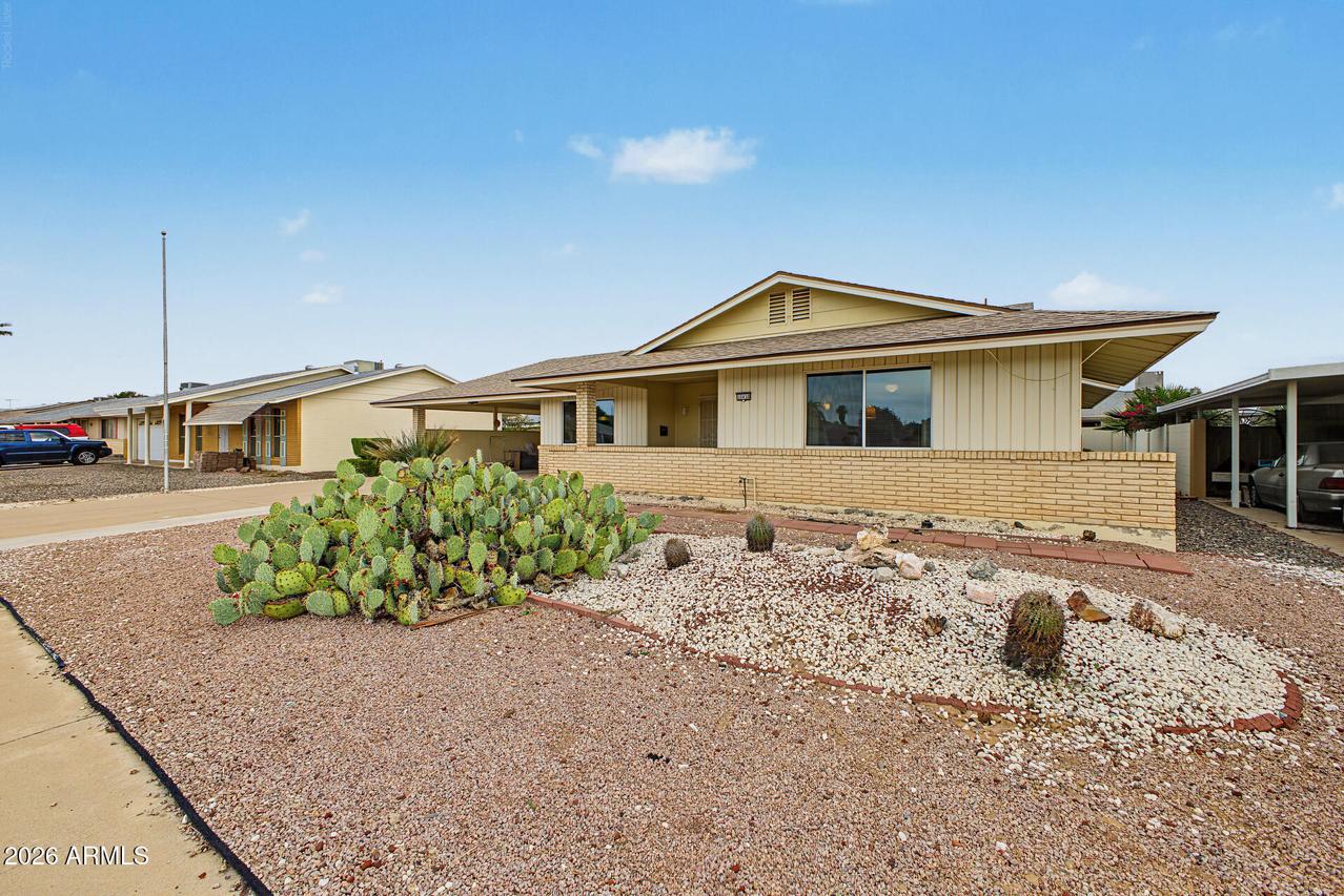 10438 W Mountain View Rd., Sun City, AZ 85351