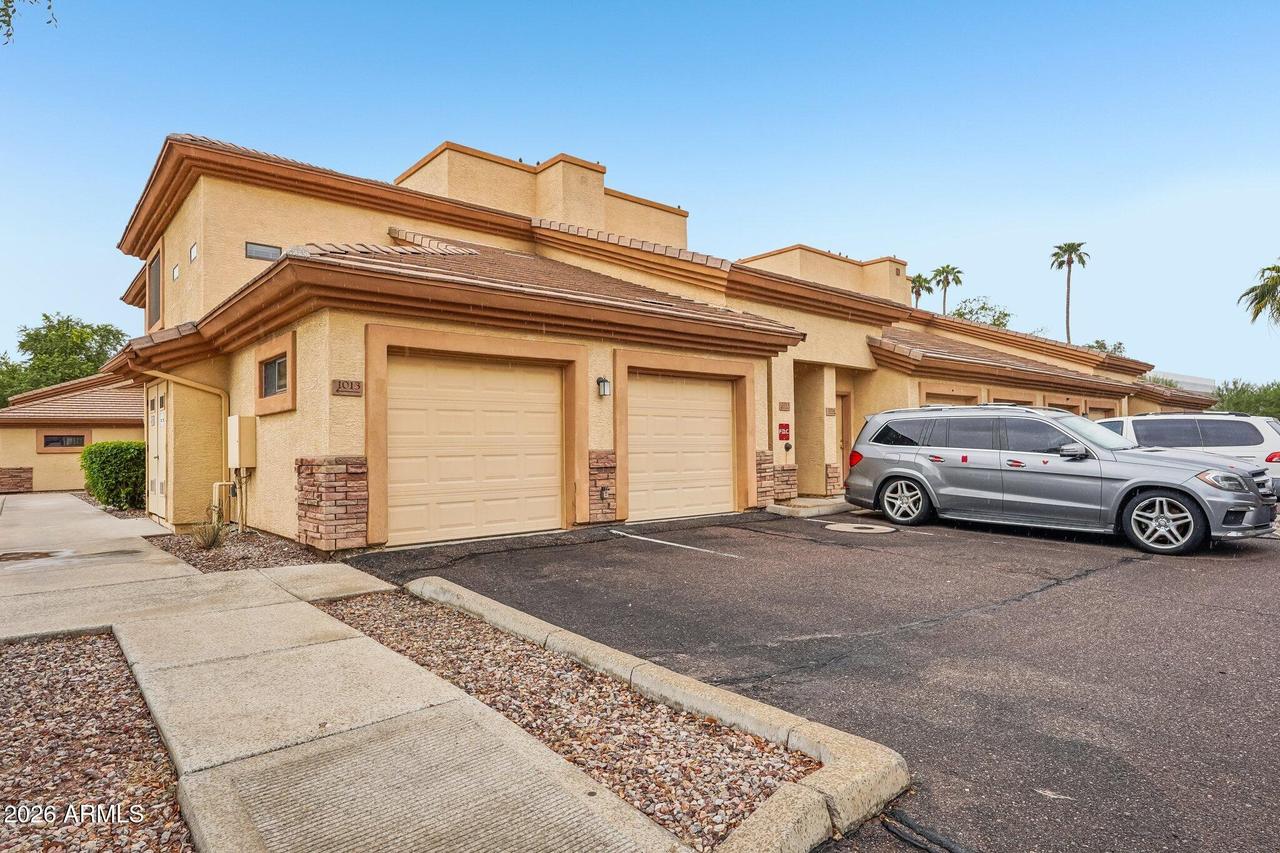6770 N 47th Ave. #2013, Glendale, AZ 85301