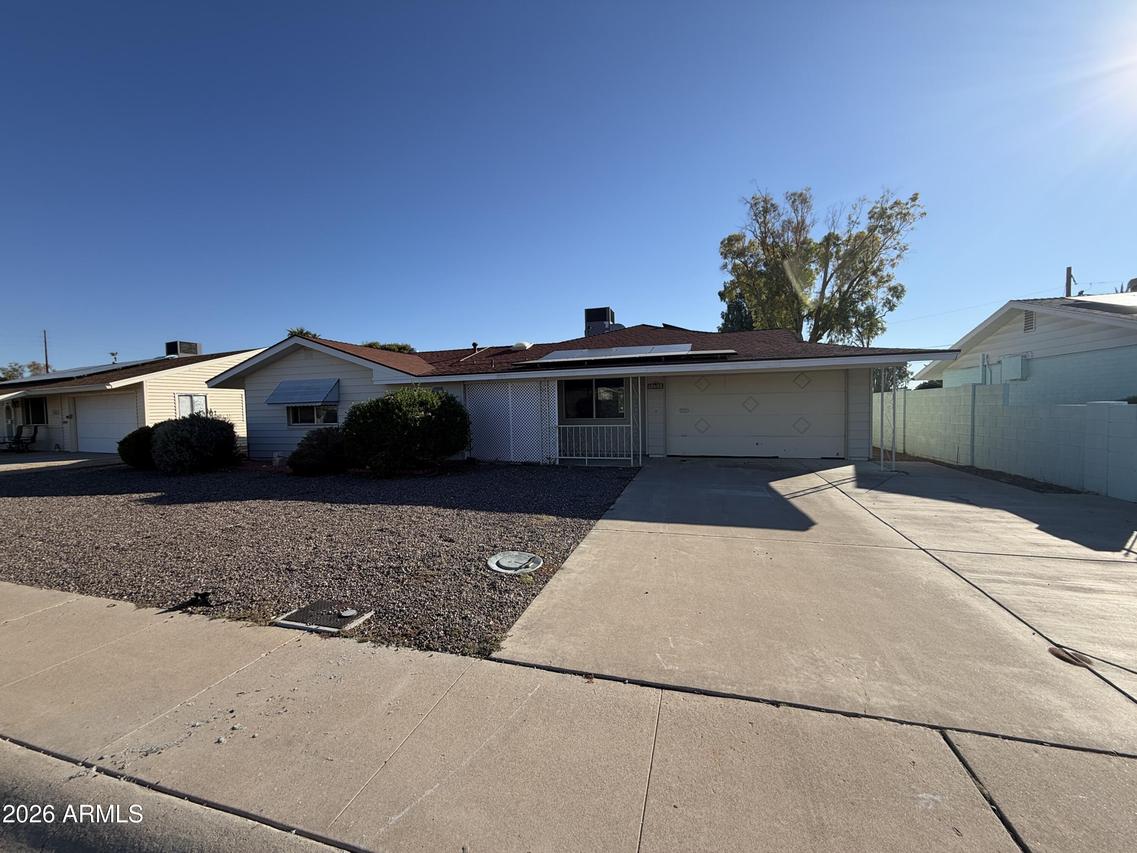 12035 N Cherry Hills Dr., Sun City, AZ 85351