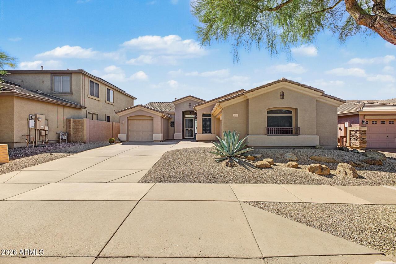 2757 W Via Calabria Way, Phoenix, AZ 85086