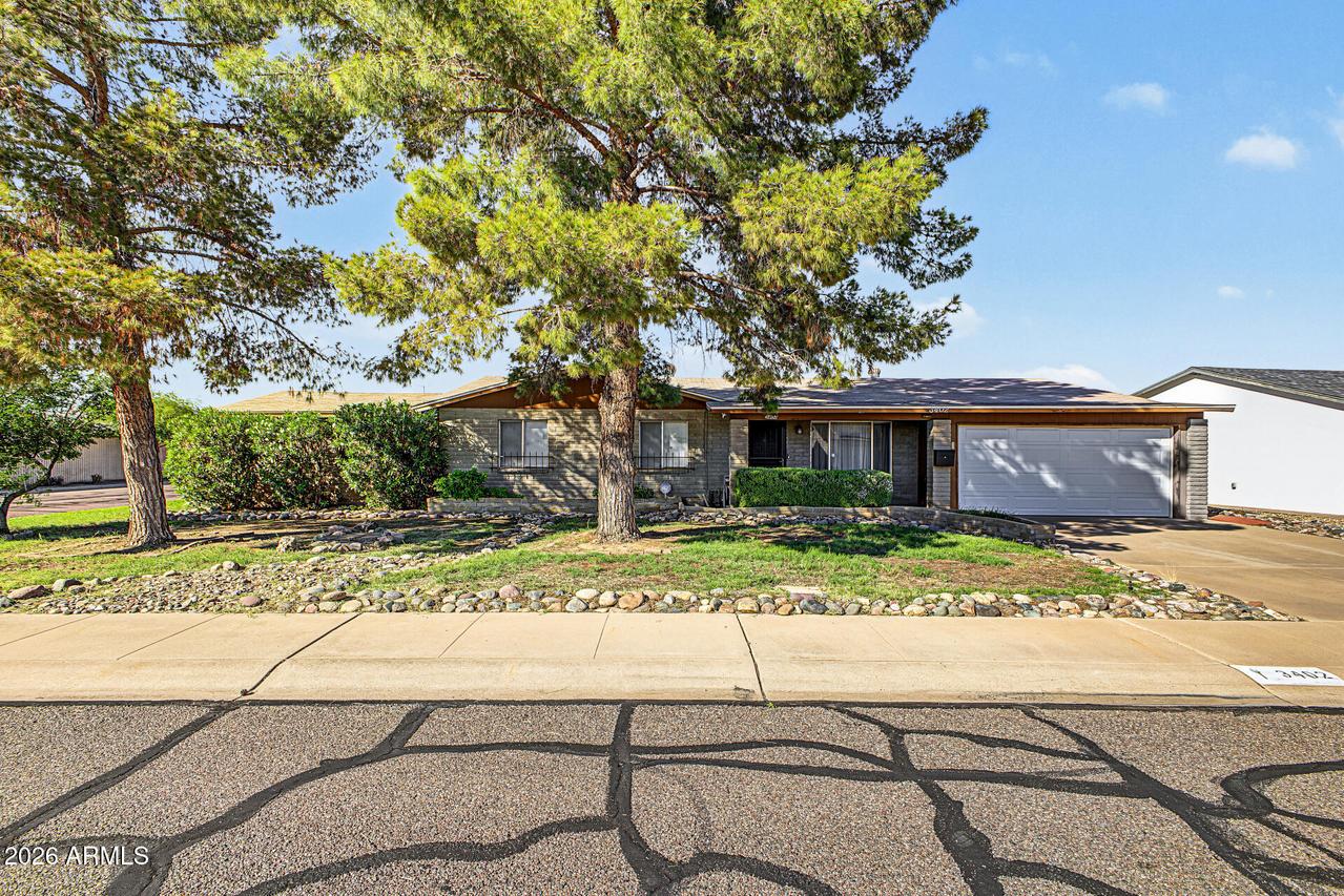 3402 E Paradise Dr., Phoenix, AZ 85028