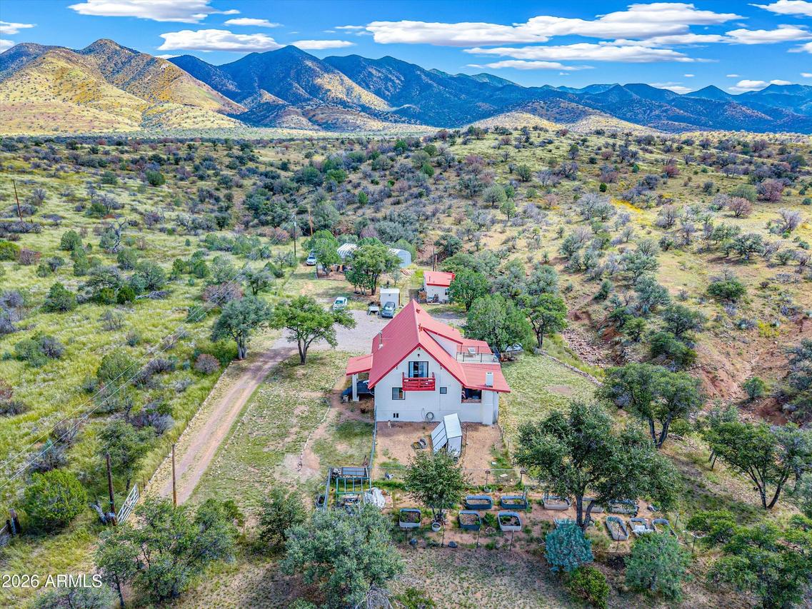 31 Valhalla Ln., Elgin, AZ 85611