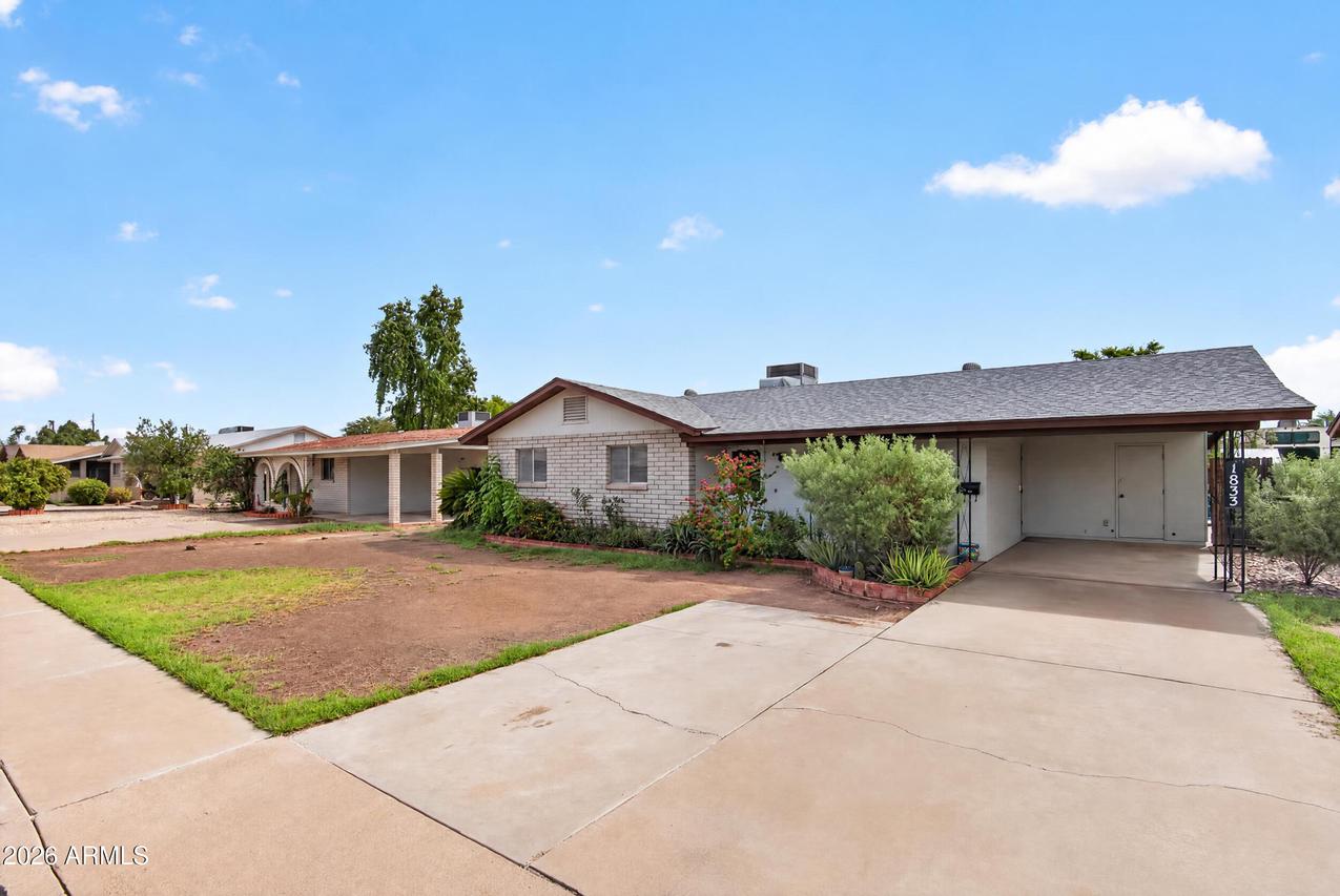 1833 E Boise St., Mesa, AZ 85203