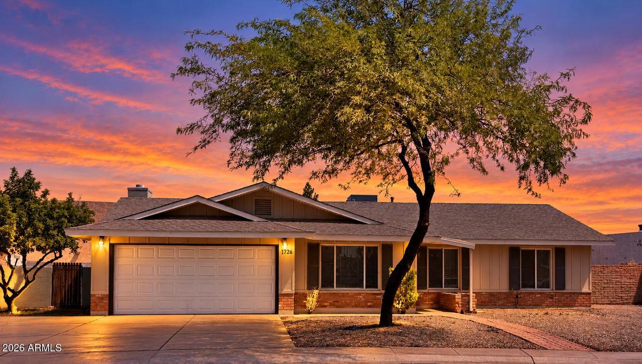 1726 E El Parque Dr., Tempe, AZ 85282