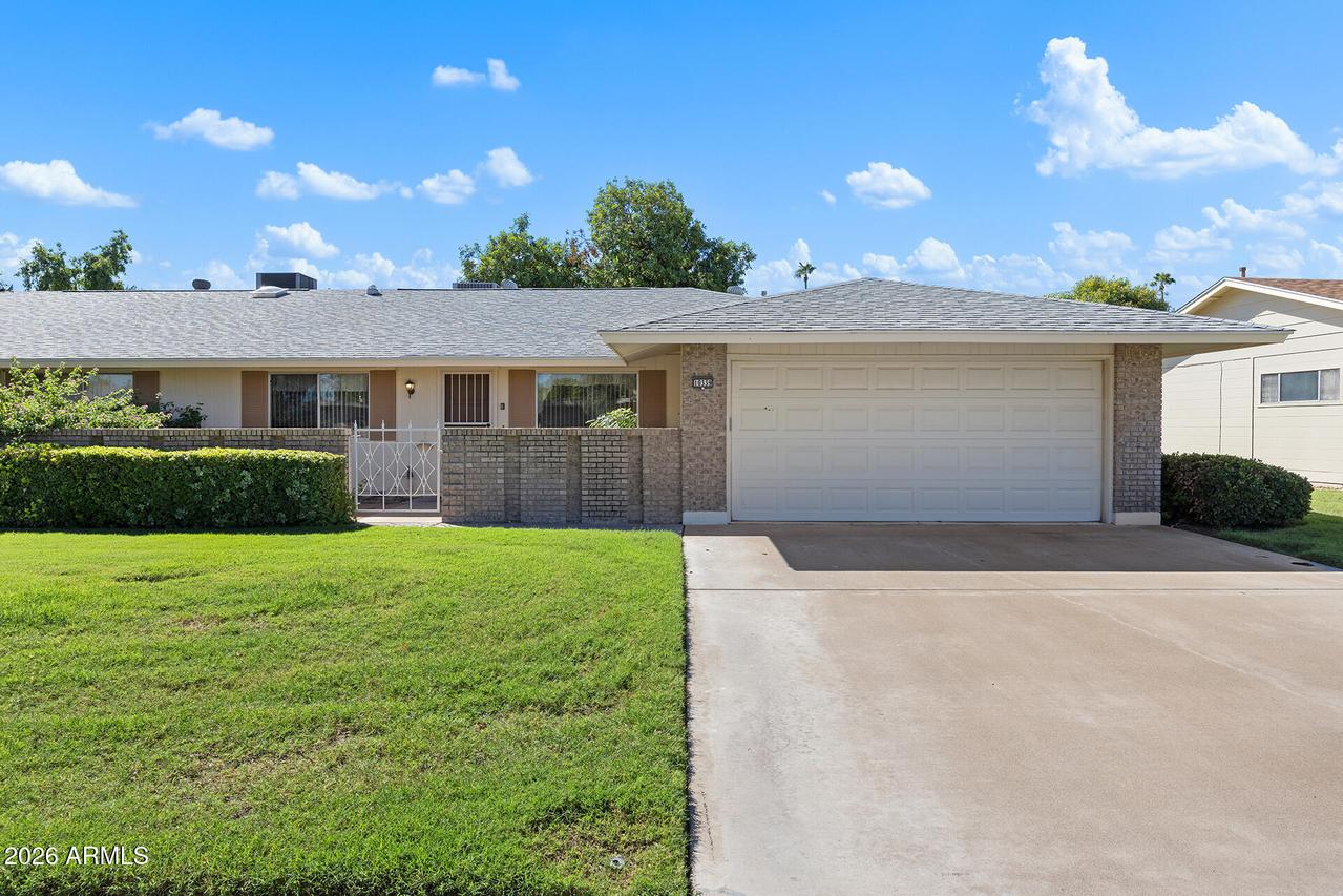 10339 W Prairie Hills Cir., Sun City, AZ 85351