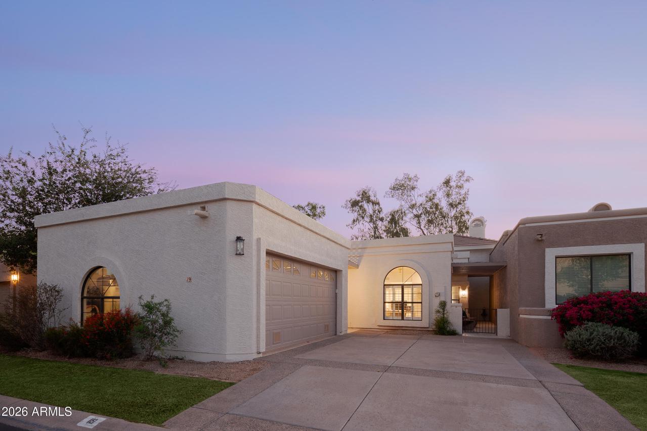 8100 E Camelback Rd. #19, Scottsdale, AZ 85251