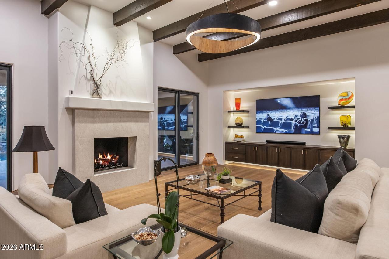 10046 E Hidden Valley Rd., Scottsdale, AZ 85262