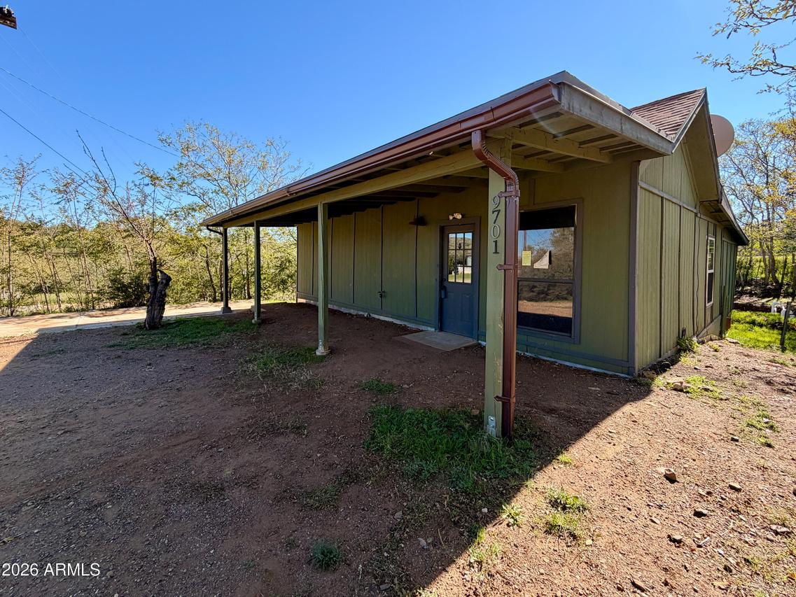 9701 S 8th St., Mayer, AZ 86333