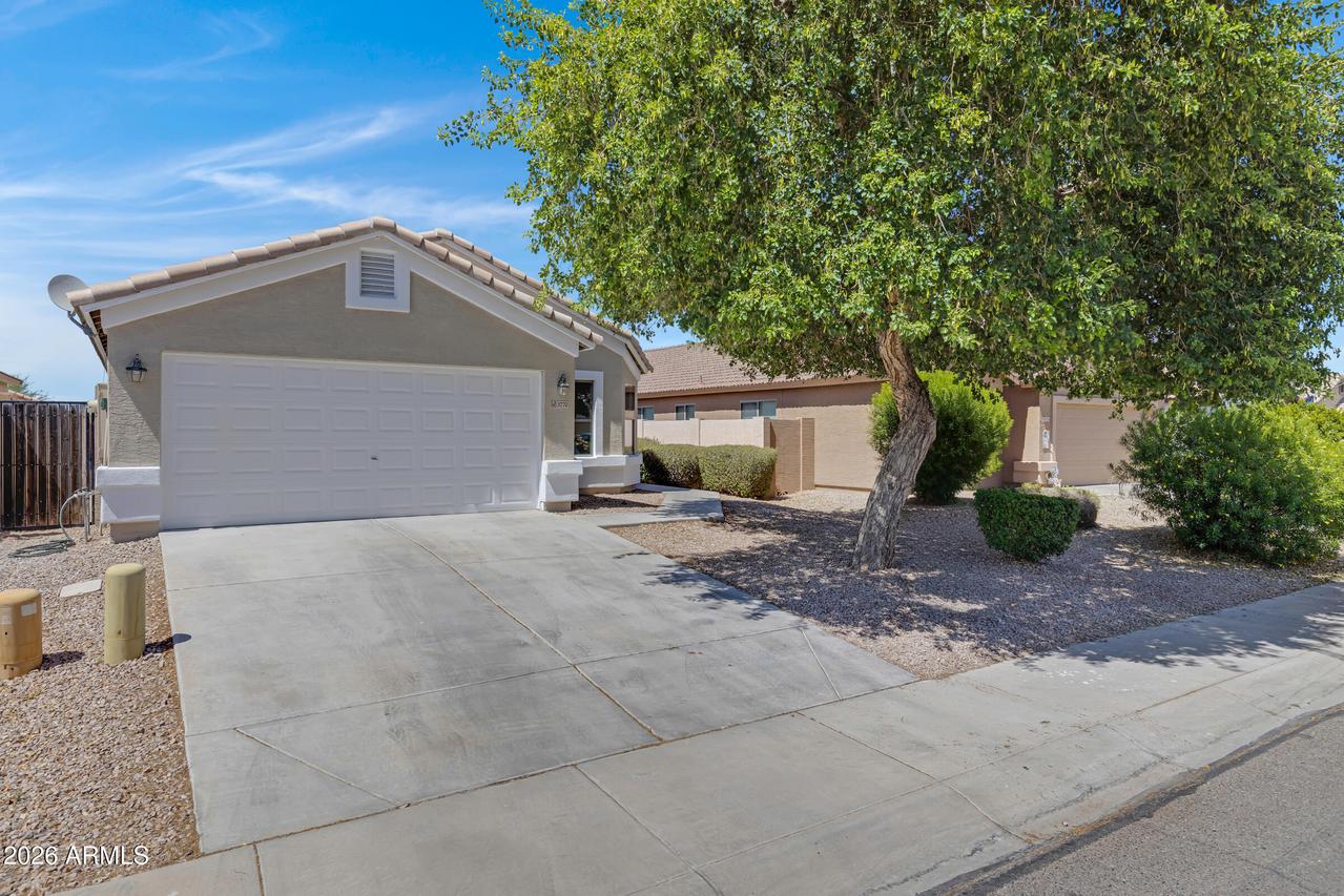 3770 W Yellow Peak Dr., San Tan Valley, AZ 85144