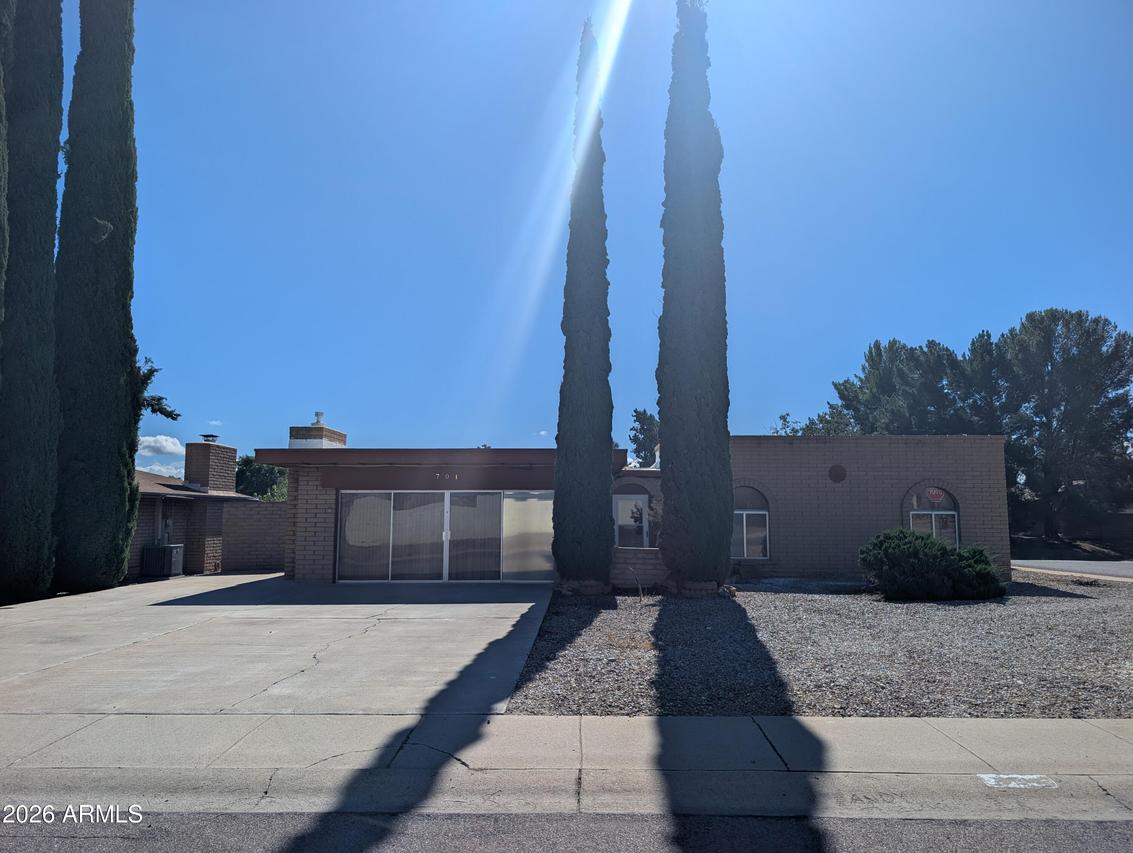 701 Palo Verde Dr., Sierra Vista, AZ 85635