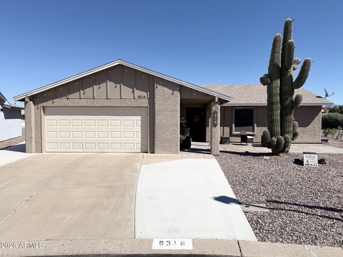 8316 E Farmdale Dr., Mesa, AZ 85208