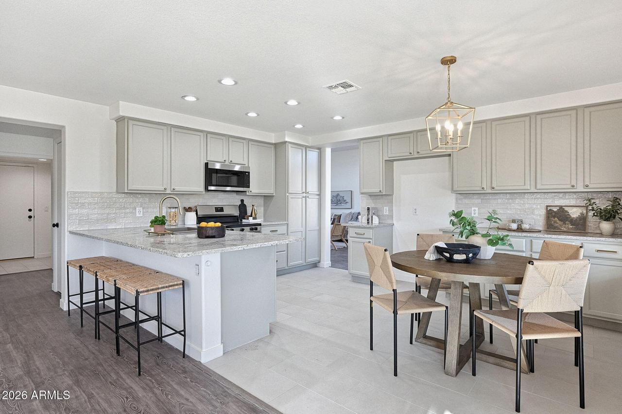 8127 W Rue De Lamour Ave., Peoria, AZ 85381