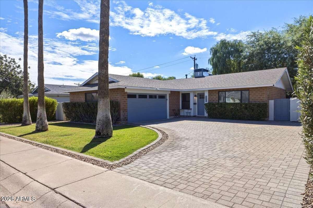 8455 E Vista Dr., Scottsdale, AZ 85250