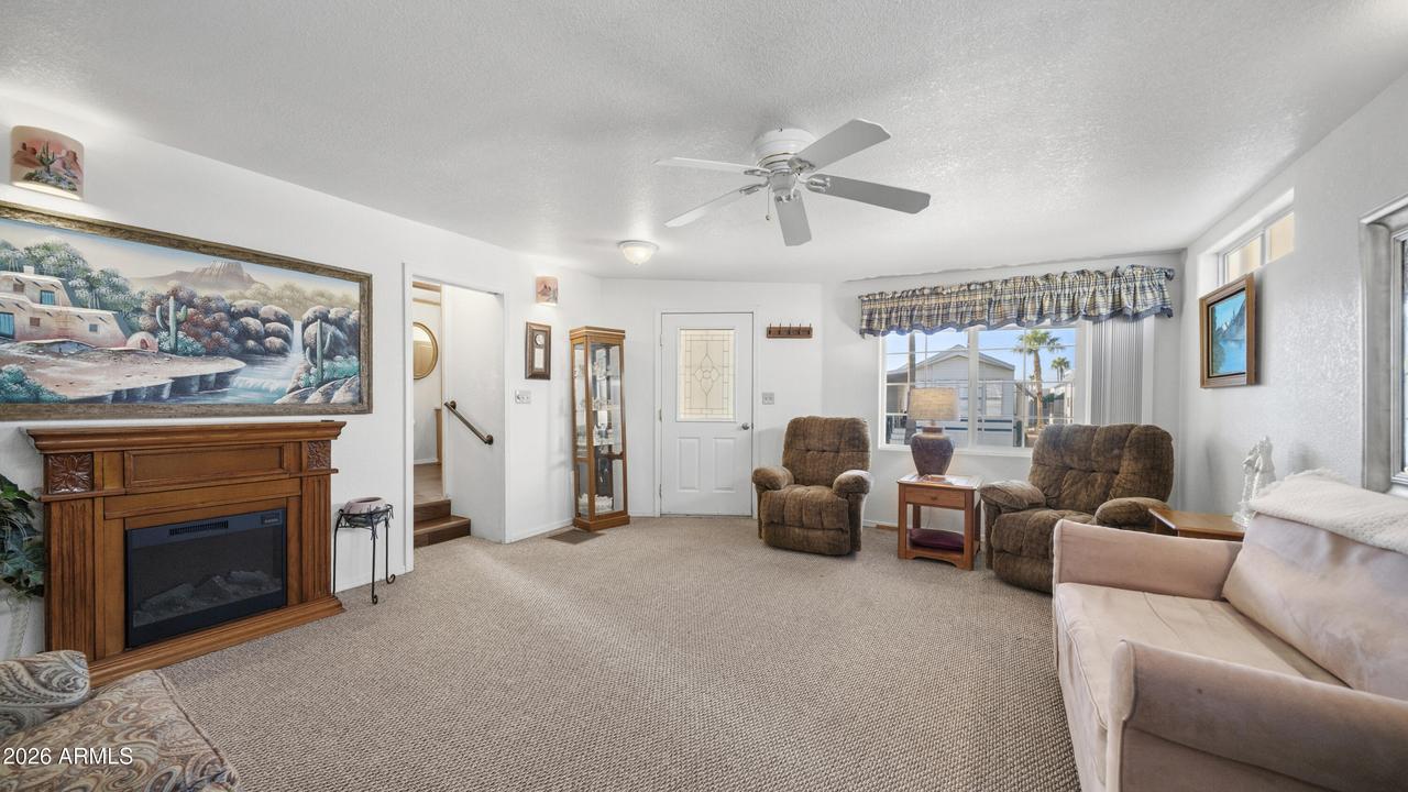 813 S Beryl Dr., Apache Junction, AZ 85120