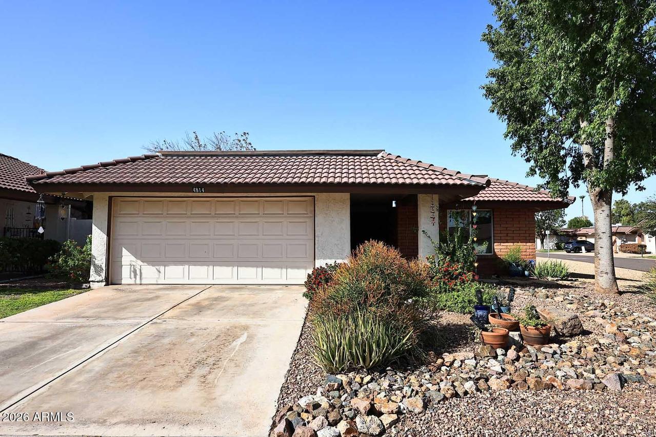 4814 E Sioux Ct., Phoenix, AZ 85044