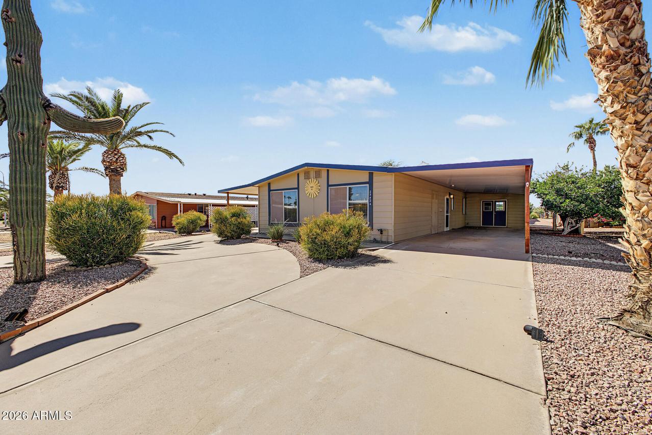 25424 S Montana Ave., Sun Lakes, AZ 85248