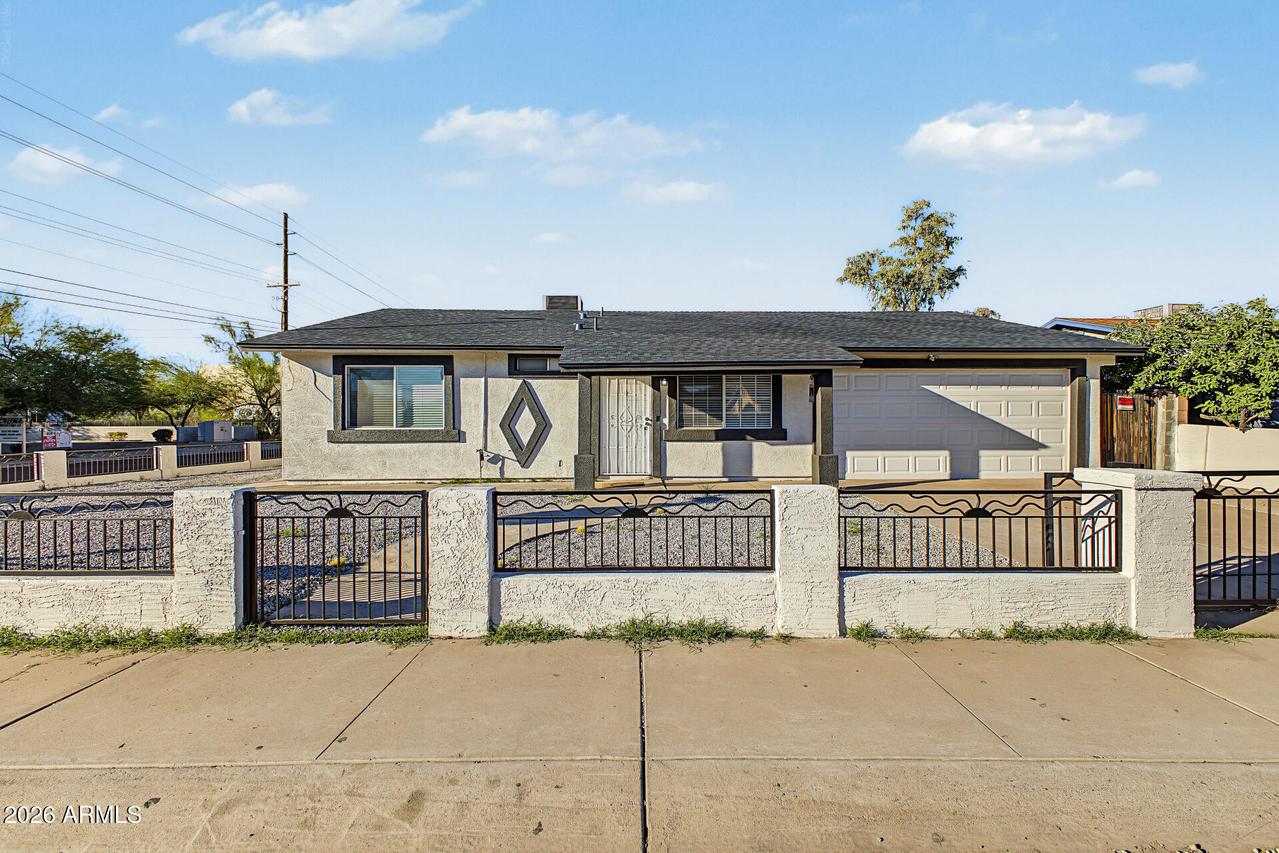 7062 W Garfield St., Phoenix, AZ 85043