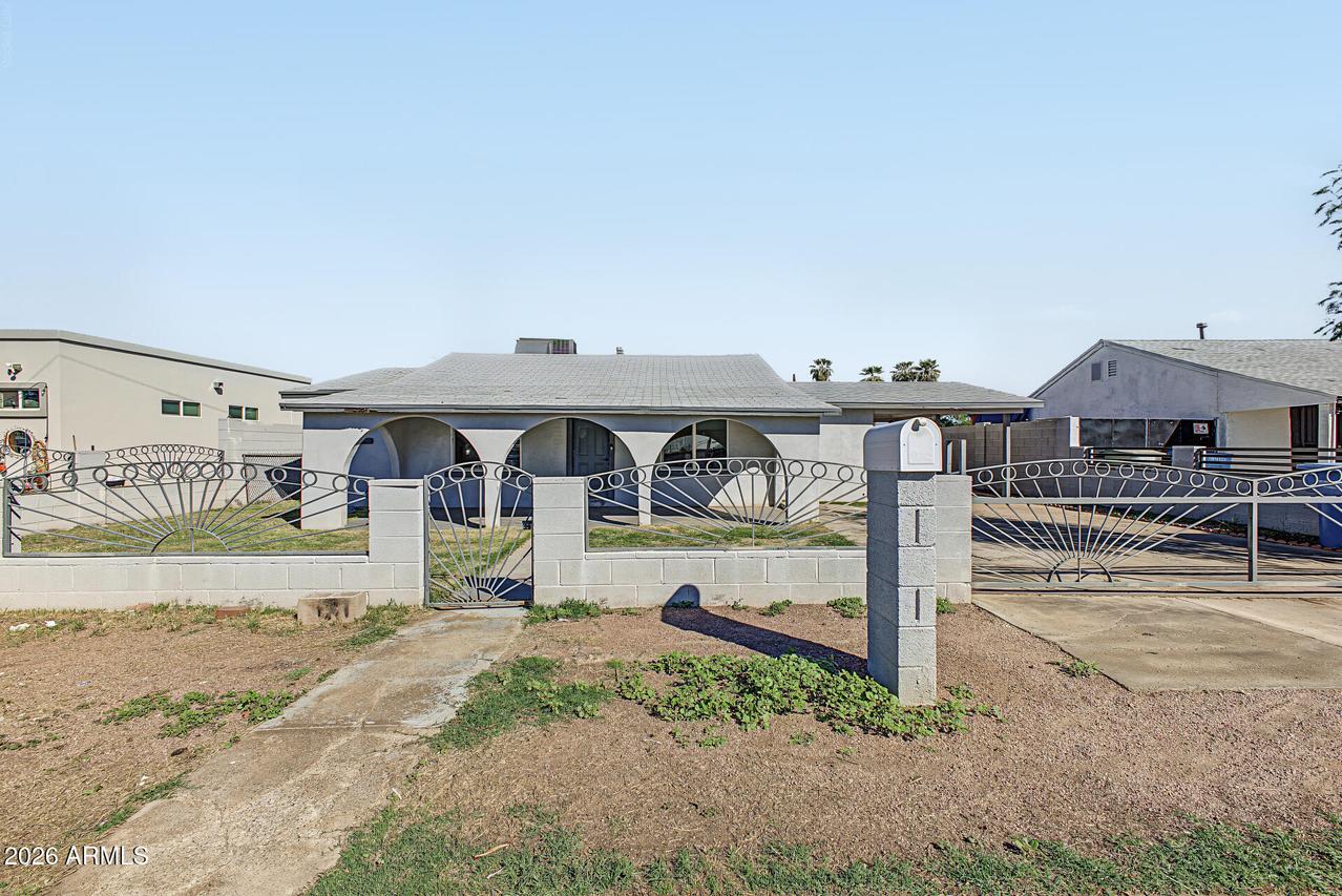 3224 W Cypress St., Phoenix, AZ 85009