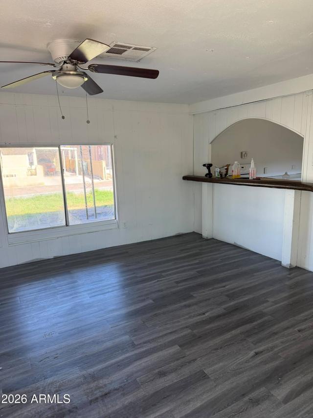9405 S 11th Dr., Phoenix, AZ 85041