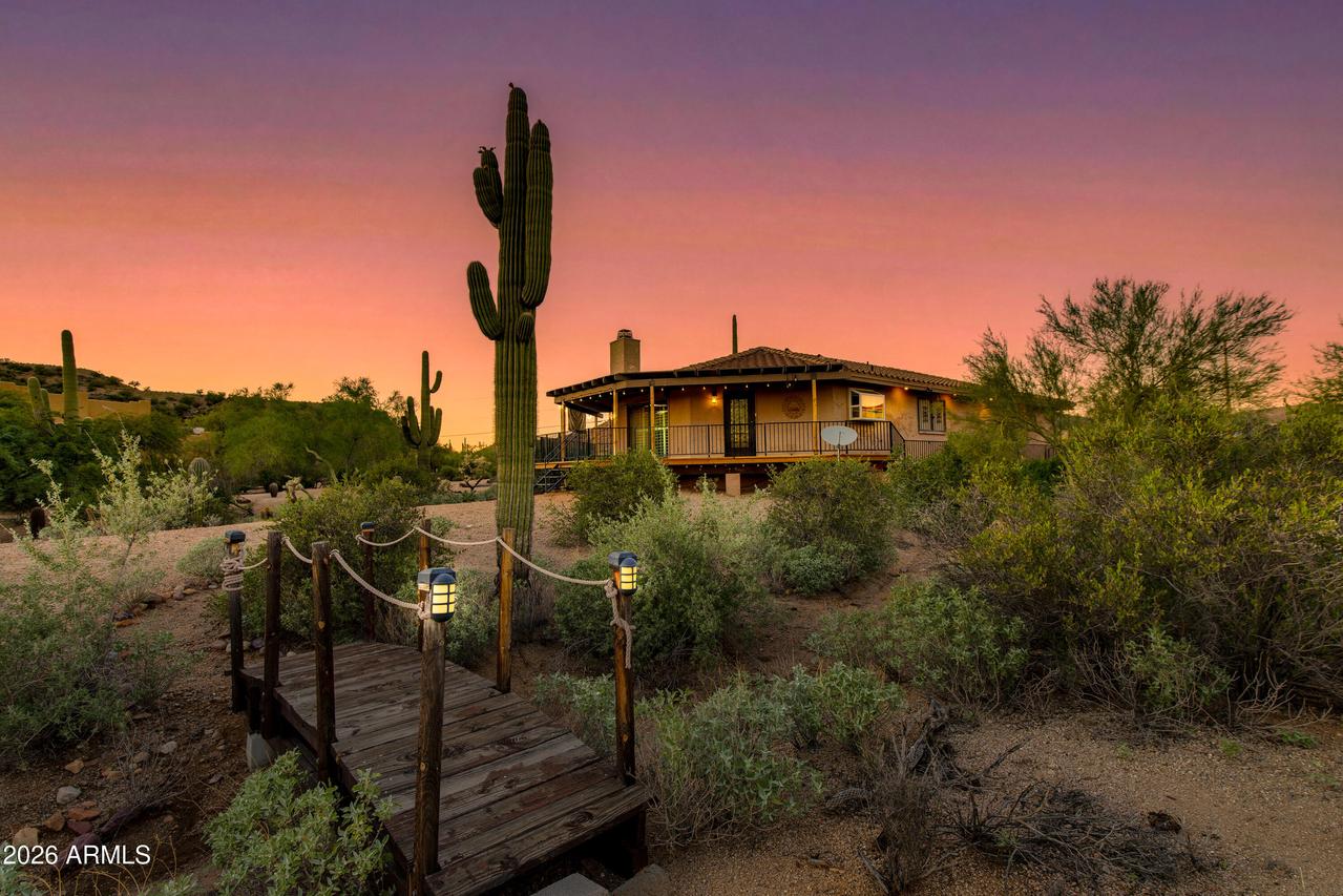 8959 E Plymouth, Mesa, AZ 85207
