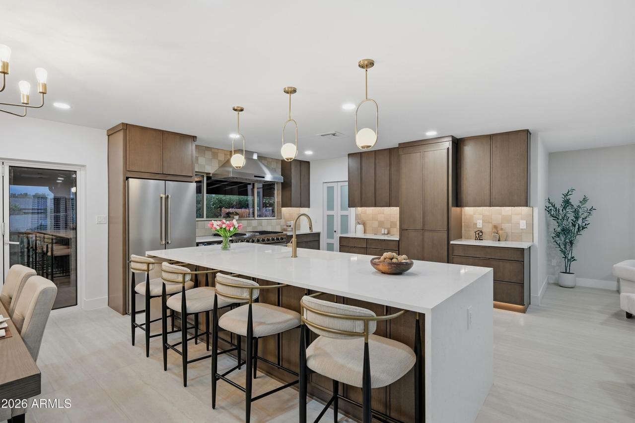 7744 E Cave Creek Rd., Carefree, AZ 85377