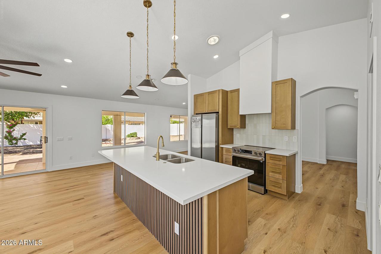 6252 E Portia St., Mesa, AZ 85215