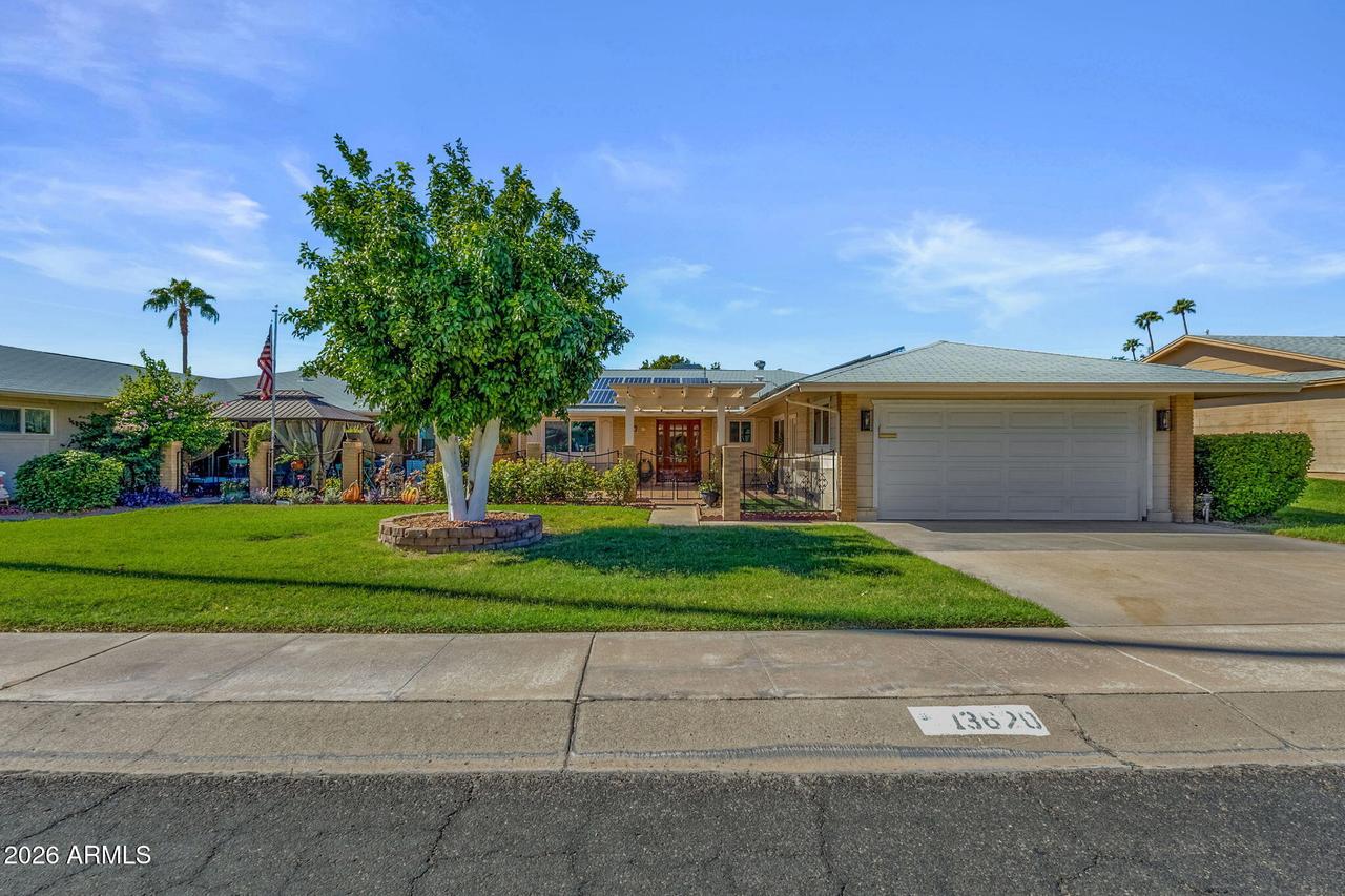 13620 N Hawthorn Dr., Sun City, AZ 85351