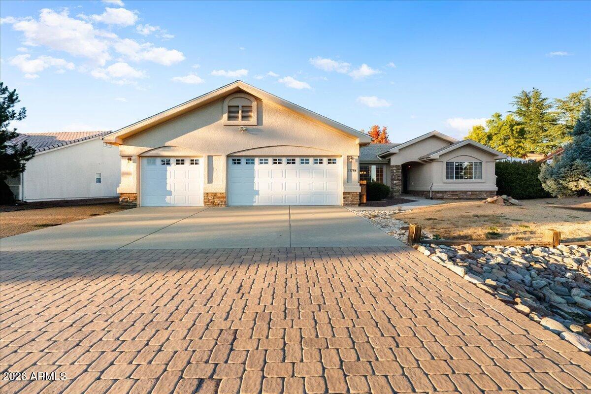11784 E Longhorn Dr., Dewey, AZ 86327