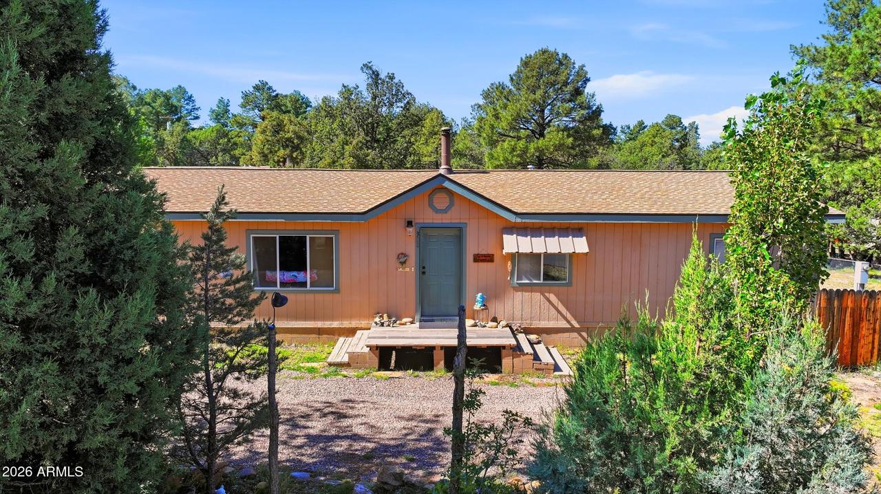 300 N 5th Dr., Show Low, AZ 85901