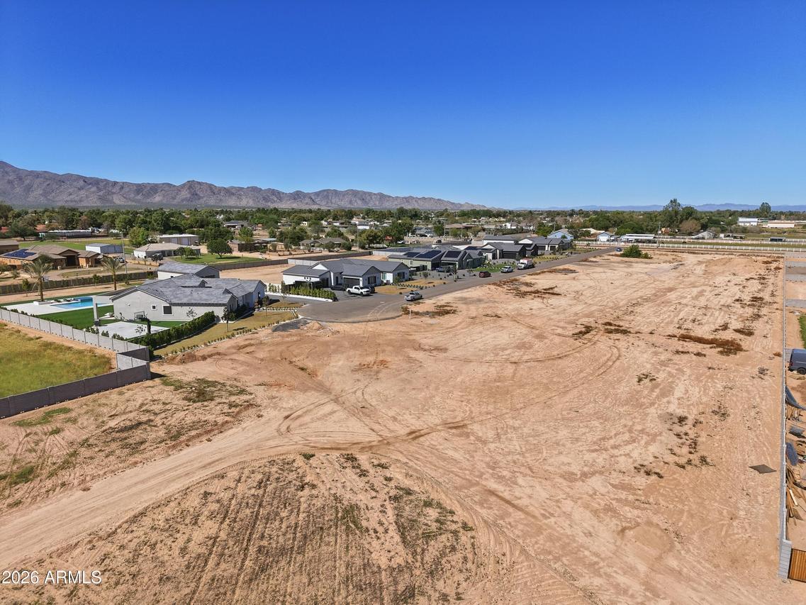 - -, Waddell, AZ 85355