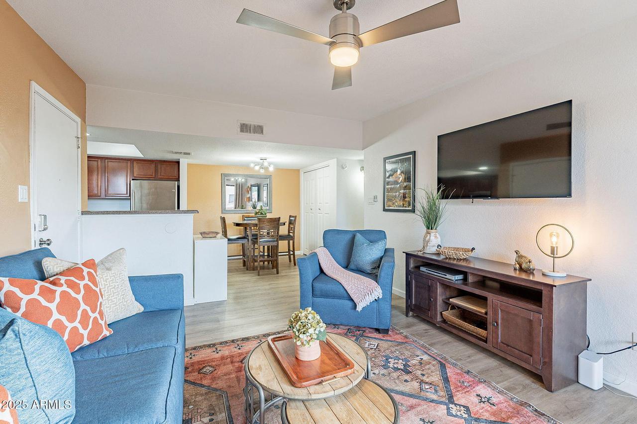 5757 W Eugie Ave. #2081, Glendale, AZ 85304