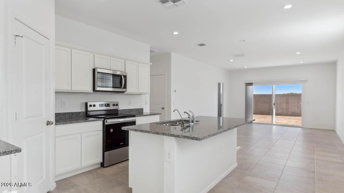 2760 W Sonrisa Ave., Apache Junction, AZ 85120