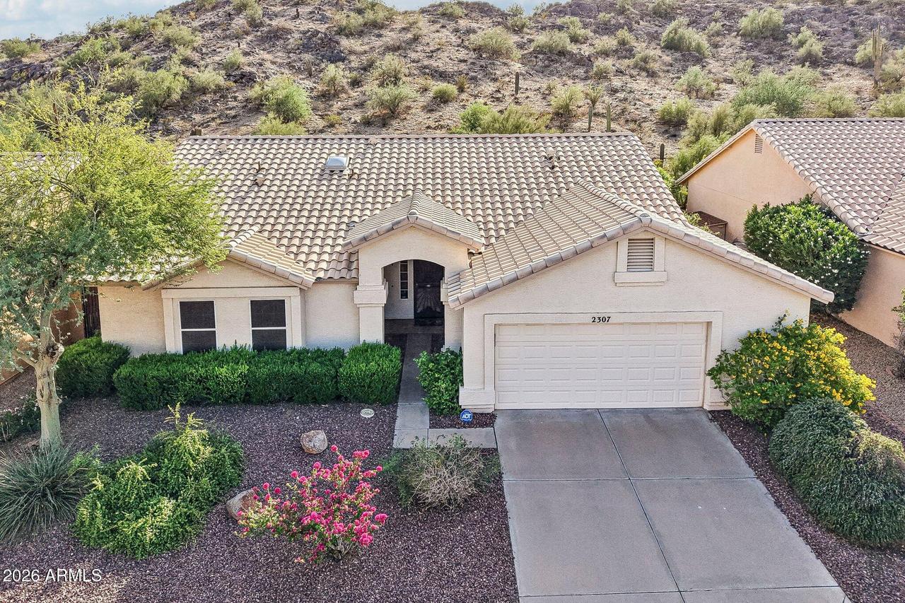 2307 E Taxidea Way, Phoenix, AZ 85048